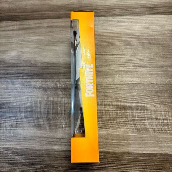 Fortnite - Victory Series -Wild Card 12" Action Figure NEW - Picture 5 of 8